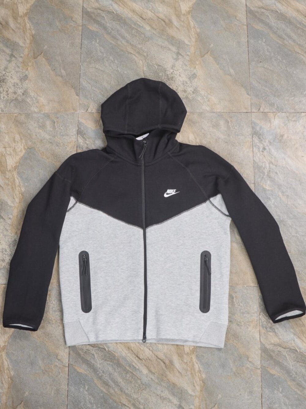 Nike Sportswear Tech Fleece Windrunner Full-Zip Hoodie Dark Grey Black&White